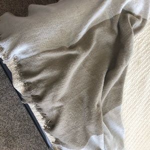 Lounge blanket/Shaw